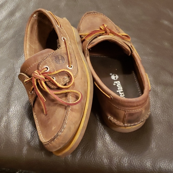 Shoes - Picture 6 of 8